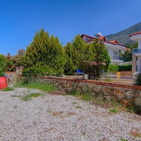 Oludeniz Ovacikta 5 Yatak Odali, 12 Kisilik , Mustakil Havuzlu 3