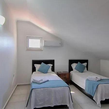 Villa Oludeniz Ovacikta 5 Yatak Odali, 12 Kisilik , Mustakil Havuzlu 3 Fethiye