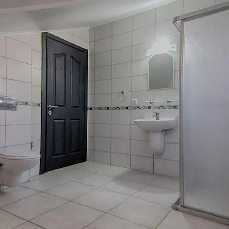 Oludeniz Ovacikta 5 Yatak Odali, 12 Kisilik , Mustakil Havuzlu 3 *